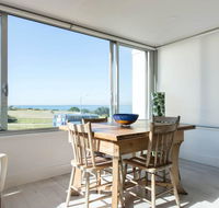 Best beachside location in Clovelly with Parking - Holiday Great Ocean Road