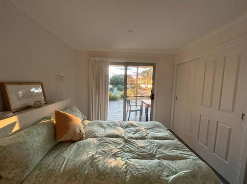 Waterside Living: The Tide House, Tasman Peninsula - Holiday Great Ocean Road 2