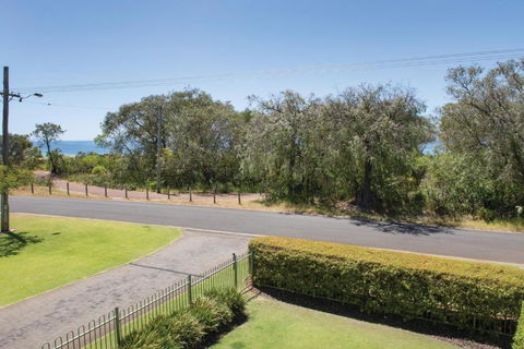 XYZ Holiday Home - Holiday Great Ocean Road 2