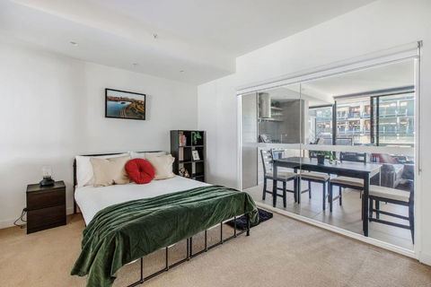 Yarra Mirage - Urban Chic Meets Cosy Retreat - Holiday Great Ocean Road 1