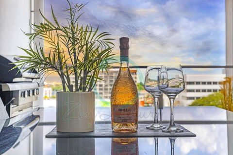 ZEN Central Bliss 2BR Holiday Retreat In The CBD - Holiday Great Ocean Road 0