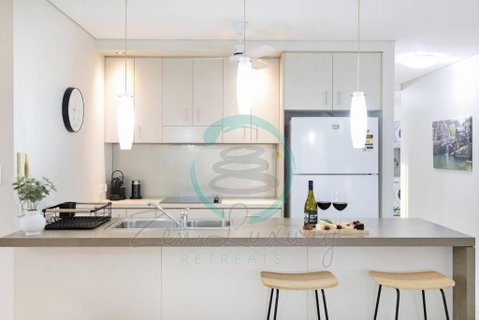 Zen On Stuart: 3-BR Penthouse Pad + Pool + BBQ - Holiday Great Ocean Road 0