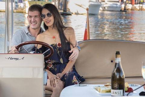 2-Hour Self-Drive Boat Hire On The Yarra River - Holiday Great Ocean Road 5