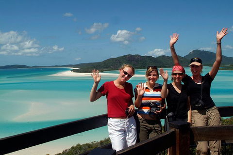 Whitehaven Beach Sailing And Snorkeling Cruise - Holiday Great Ocean Road 4