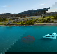 Deep-to-Dish Tasmanian Seafood Experience - Holiday Great Ocean Road