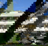 Melbourne City Tour Lifestyle of the Rich and Famous - Holiday Great Ocean Road