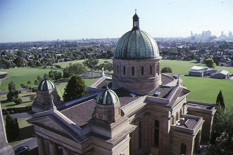 Melbourne City Tour: Lifestyle Of The Rich And Famous - Holiday Great Ocean Road 4