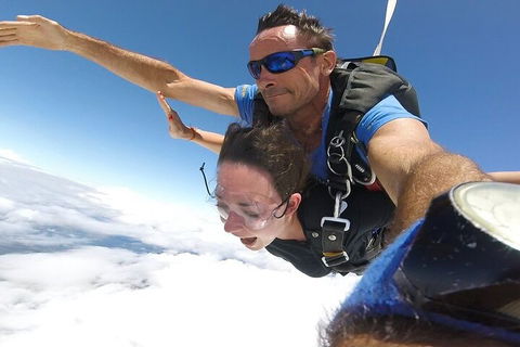 Reef And Rainforest Tandem Sky Dive In Cairns - Holiday Great Ocean Road 4
