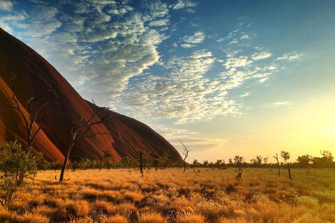 Highlights Of Uluru Including Sunrise And Breakfast - Holiday Great Ocean Road 0