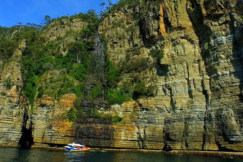 Tasman Island Cruises And Port Arthur Historic Site Day Tour From Hobart - Holiday Great Ocean Road 5
