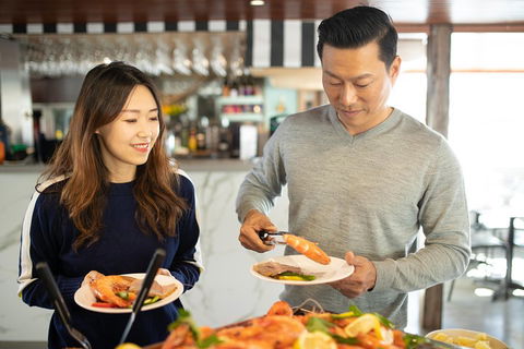 Dinner Buffet Cruise On The Gold Coast - Holiday Great Ocean Road 2