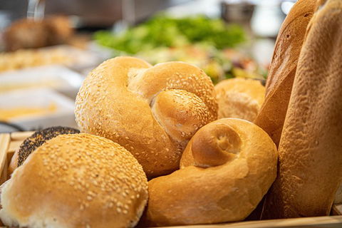 Dinner Buffet Cruise On The Gold Coast - Holiday Great Ocean Road 3