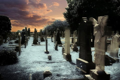 Southport Cemetery Paranormal Activity Tour QUEENSLAND - Holiday Great Ocean Road 1