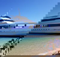 Moreton Island Day Trip Kayak Snorkel  Sandboard frm Brisbane or Gold Coast - Holiday Great Ocean Road