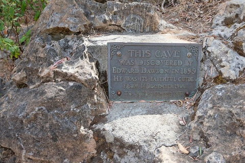 Ngilgi Cave Semi-guided Tour - Holiday Great Ocean Road 1