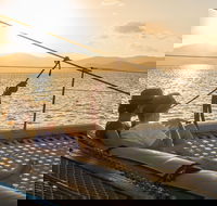 Sunset Sail In The Whitsundays - Holiday Great Ocean Road