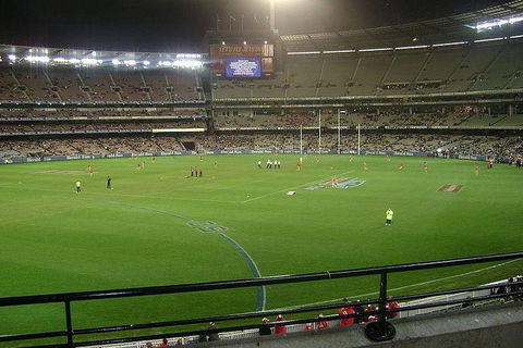Half-Day Sports Lovers Bus Tour Of Melbourne With Tour Options - Holiday Great Ocean Road 1